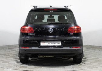 Подержанный автомобиль Volkswagen Tiguan 2013 года (6 фото)