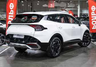 Подержанный автомобиль Kia Sportage 2024 года (7 фото)