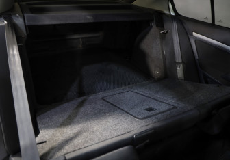 Подержанный автомобиль Skoda Octavia Liftback 2009 года (24 фото)