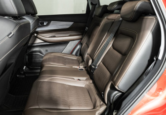 Подержанный автомобиль Chery Tiggo 8 Pro 2021 года (10 фото)