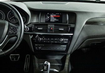 Подержанный автомобиль BMW X3 2014 года (14 фото)