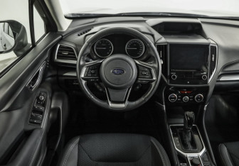 Подержанный автомобиль Subaru Forester Suv 2020 года (11 фото)