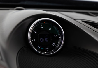 Подержанный автомобиль Porsche Cayenne 2014 года (22 фото)