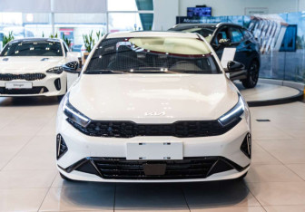 Новый Kia K3 Sedan 2024 (2 фото)