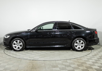 Подержанный автомобиль Audi A6 Sedan 2017 года (8 фото)