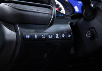 Подержанный автомобиль Toyota Camry Sedan 2020 года (29 фото)