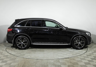 Подержанный автомобиль Mercedes-Benz GLC Coupe 2015 года (4 фото)
