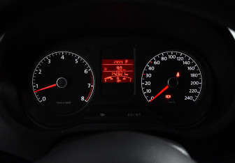 Подержанный автомобиль Volkswagen Polo Sedan 2013 года (17 фото)