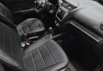 Подержанный автомобиль Kia Rio Sedan 2013 года (12 фото)