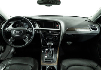 Подержанный автомобиль Audi A4 Sedan 2015 года (13 фото)