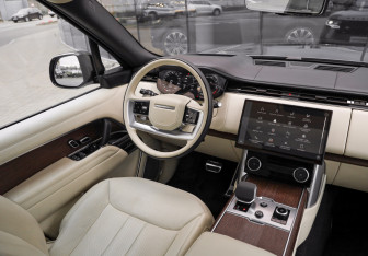 Подержанный автомобиль Land Rover Range Rover 2023 года (13 фото)