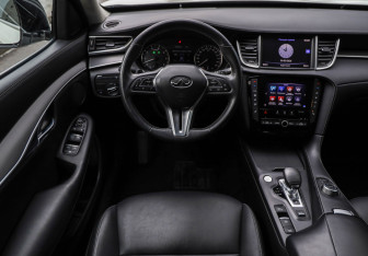 Подержанный автомобиль Infiniti QX50 2018 года (11 фото)