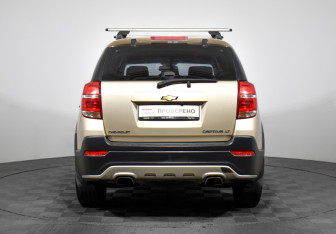 Подержанный автомобиль Chevrolet Captiva 2013 года (6 фото)