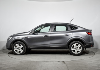 Подержанный автомобиль Renault Arkana 2019 года (8 фото)