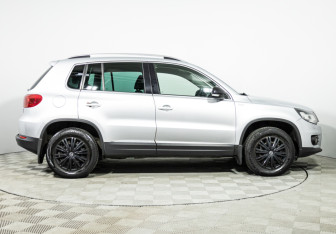 Подержанный автомобиль Volkswagen Tiguan 2013 года (4 фото)