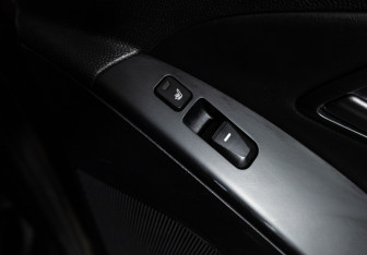 Подержанный автомобиль Hyundai ix35 2013 года (15 фото)