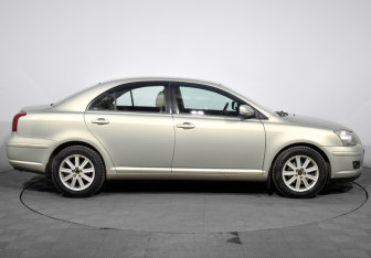 Подержанный автомобиль Toyota Avensis Sedan 2007 года (4 фото)