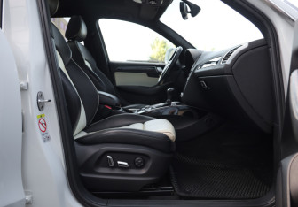 Подержанный автомобиль Audi Q5 2012 года (25 фото)
