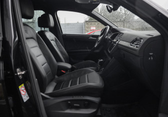 Подержанный автомобиль Volkswagen Tiguan 2021 года (26 фото)