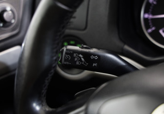 Подержанный автомобиль Skoda Octavia Liftback 2009 года (16 фото)