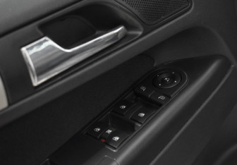 Подержанный автомобиль Opel Zafira Compactvan 2008 года (10 фото)