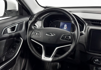 Подержанный автомобиль Chery Tiggo 4 2019 года (16 фото)
