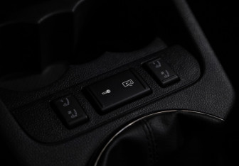 Подержанный автомобиль Skoda Fabia Hatchback 2013 года (17 фото)