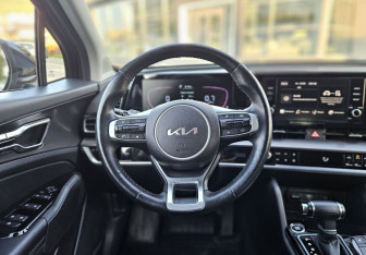 Подержанный автомобиль Kia Sportage 2023 года (14 фото)