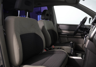 Подержанный автомобиль Nissan X-Trail 2006 года (15 фото)