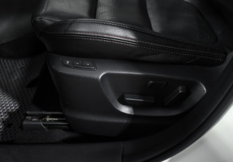 Подержанный автомобиль Mazda CX-5 2015 года (12 фото)