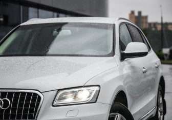 Подержанный автомобиль Audi Q5 2014 года (2 фото)