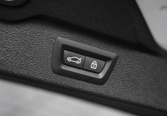 Подержанный автомобиль BMW X5 2017 года (40 фото)