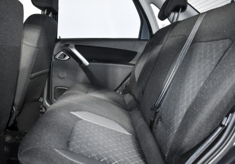 Подержанный автомобиль LADA (ВАЗ) Granta Sedan 2019 года (12 фото)