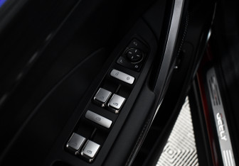 Подержанный автомобиль Geely Atlas Pro 2023 года (10 фото)