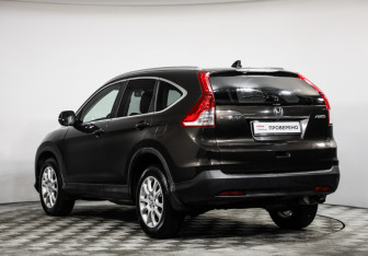 Подержанный автомобиль Honda CR-V 2013 года (7 фото)