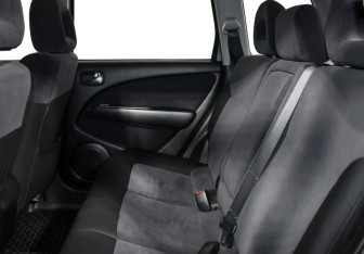 Подержанный автомобиль Mitsubishi Outlander 2006 года (12 фото)