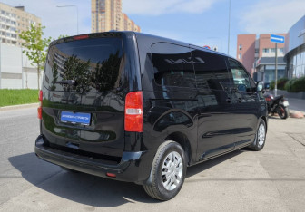 Подержанный автомобиль Citroen SpaceTourer 2020 года (4 фото)