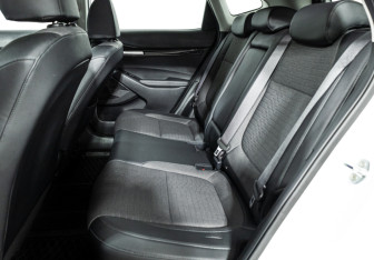 Подержанный автомобиль Kia Seltos 2022 года (10 фото)