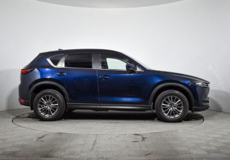 Подержанный автомобиль Mazda CX-5 2017 года (4 фото)