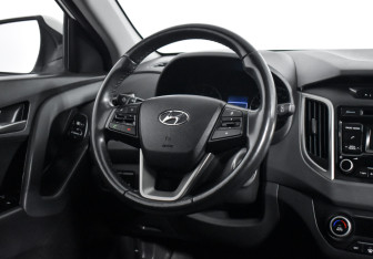 Подержанный автомобиль Hyundai Creta 2017 года (15 фото)