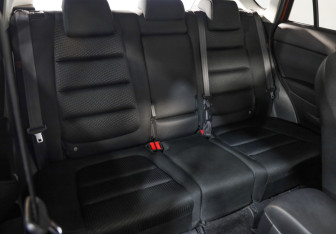 Подержанный автомобиль Mazda CX-5 2014 года (23 фото)