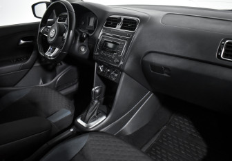 Подержанный автомобиль Volkswagen Polo Sedan 2020 года (13 фото)