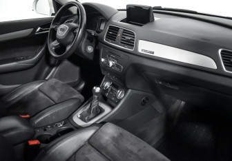 Подержанный автомобиль Audi Q3 2014 года (13 фото)