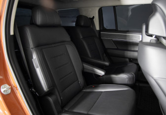 Подержанный автомобиль Hyundai Santa Fe 2025 года (12 фото)