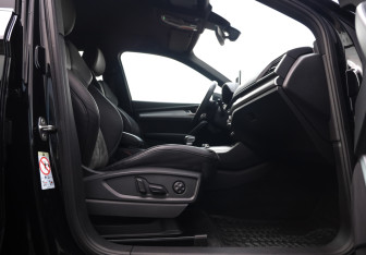 Подержанный автомобиль Audi Q5 2020 года (25 фото)