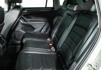 Подержанный автомобиль Volkswagen Tiguan 2018 года (10 фото)