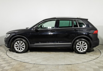 Подержанный автомобиль Volkswagen Tiguan 2017 года (8 фото)