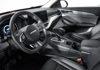 Подержанный автомобиль Haval F7 2023 года (9 фото)