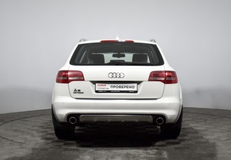 Подержанный автомобиль Audi A6 allroad 2010 года (6 фото)