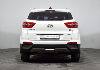 Подержанный автомобиль Hyundai Creta 2016 года (6 фото)
